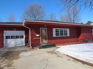 201 Forest Ave, Eagle Grove, IA 50533