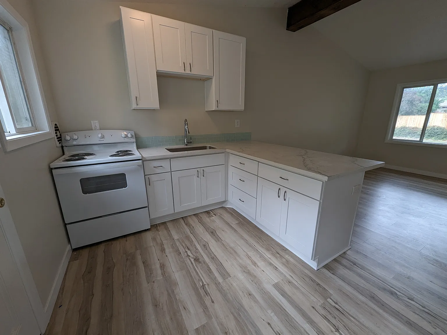 1 bed, 500 sqft, $1,595 — Photo 4