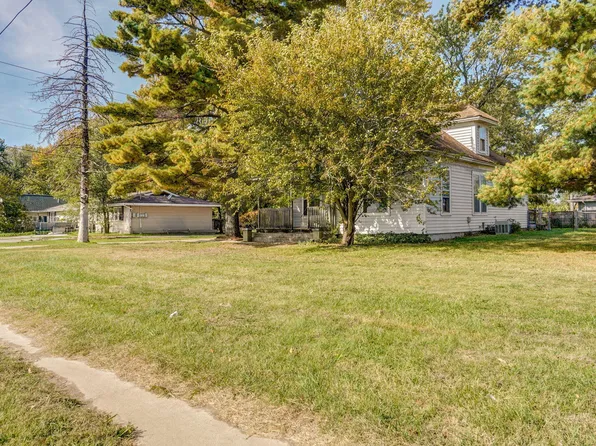 2425 E Division Street, Springfield, MO 65803