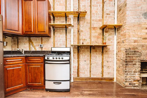 Rented by RBM Management | media 17