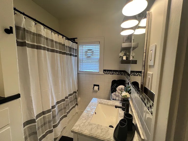 952 N Amidon Ave — Photo 43