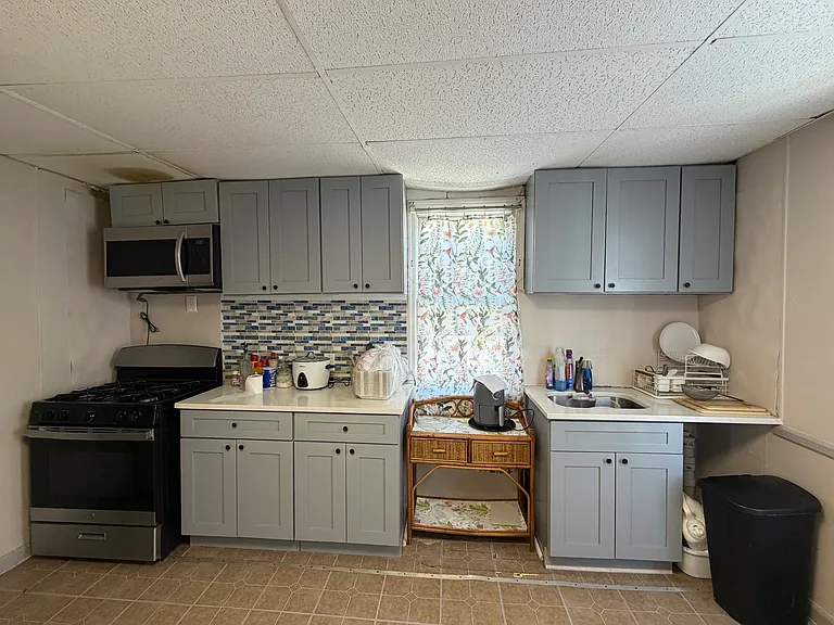 63 Llewellyn Ave #2 — Photo 3