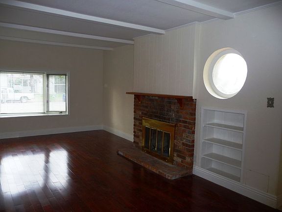5th image of 11546 Blix St