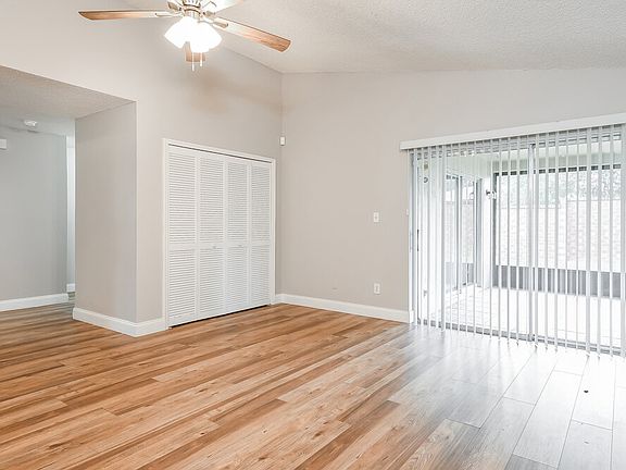 4th image of 810 Grand Cayman Ct