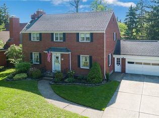 445 Ruskin Rd, Amherst, NY 14226