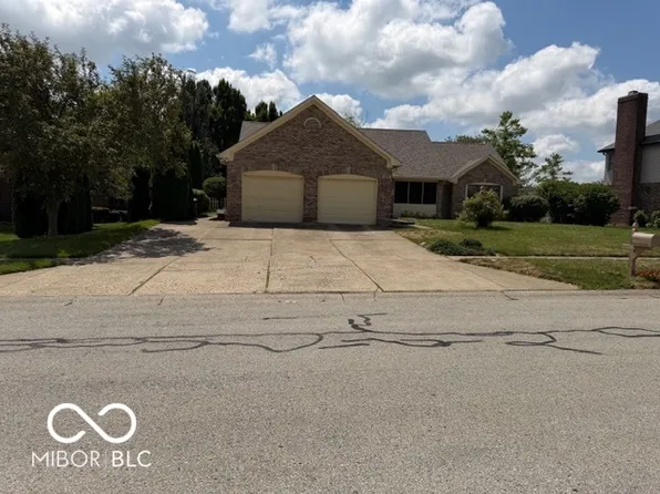 1019 Mount Vernon Dr, Greenwood, IN 46142