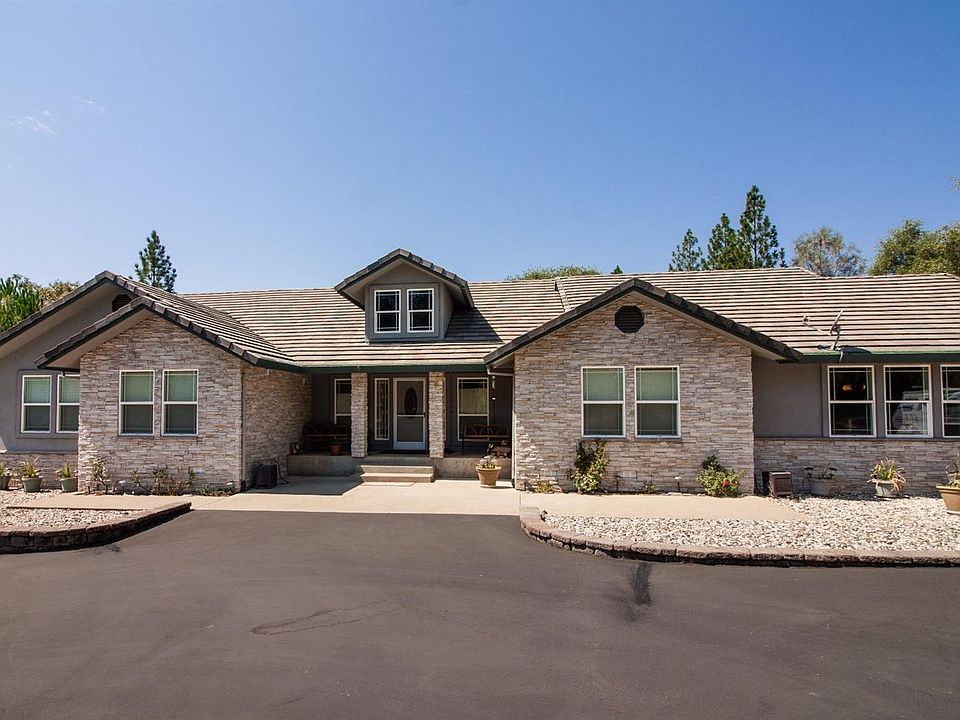 1st image of 7270 Nutmeg Ln