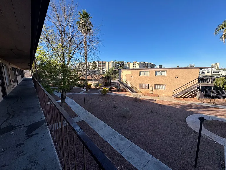 615 S Royal Crest Cir #11 — Photo 18