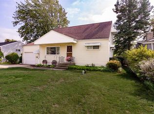 305 Rehm Rd, Depew, NY 14043