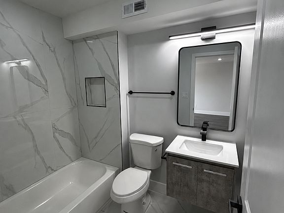4th image of 7355 Dicks Ave #C