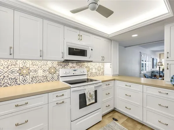 280 2nd AVE S #103, NAPLES, FL 34102