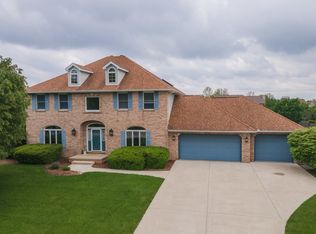 3201 Viney Ln, Bloomington, IL