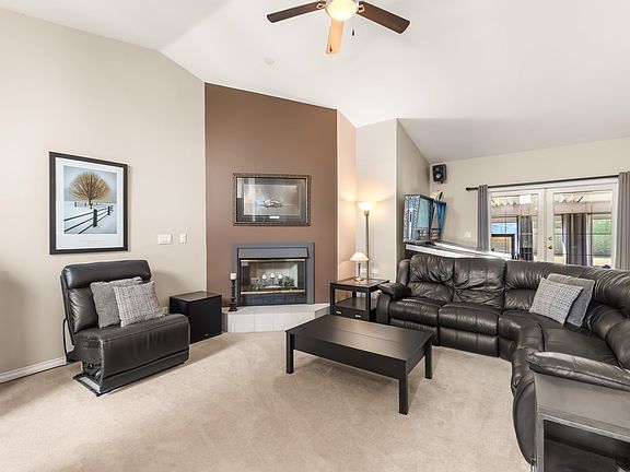 5th image of 15430 Kilmore Close