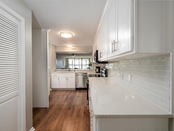 4th image of 200 Wagner Pl APT 408