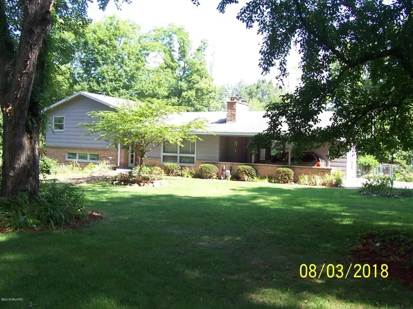 3 Palmer Dr, Union City, MI 49094