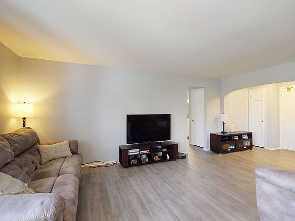4th image of 175 Lake Blvd APT 356