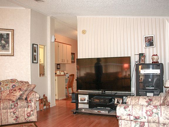 5th image of 5536 Tewkesbury Pl