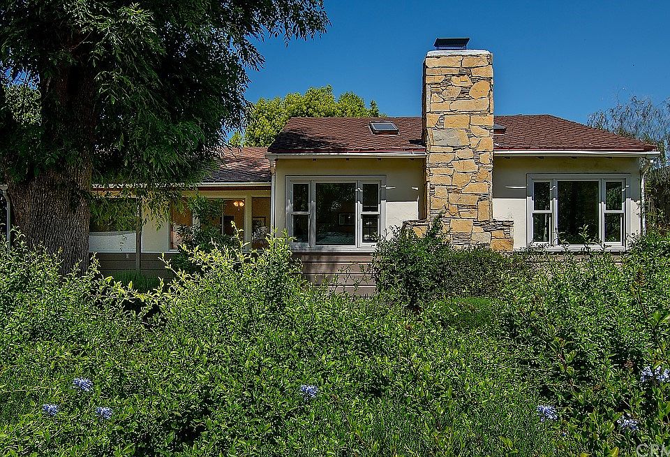 1st image of 3209 W Valley Heart Dr