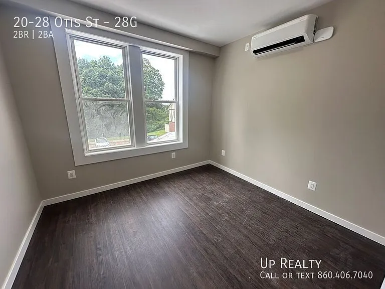 20-28 Otis St #28G — Photo 13
