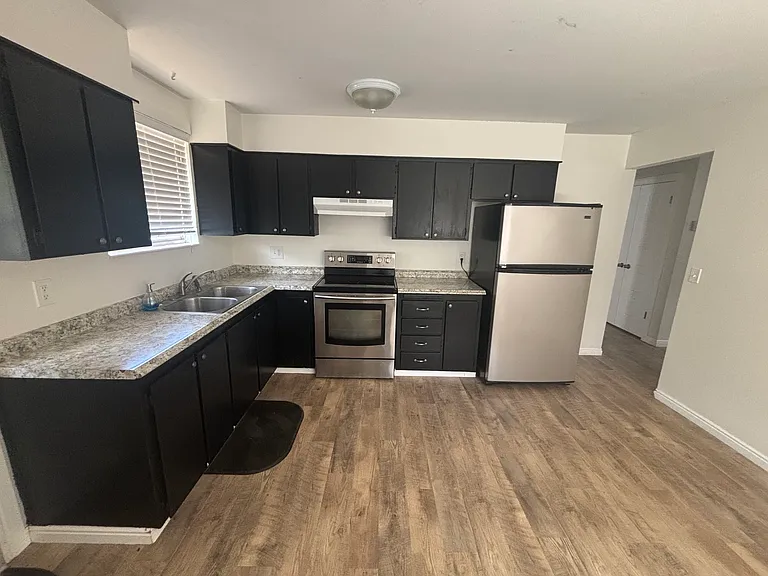 812 E Uintah Ave #2 — Photo 4