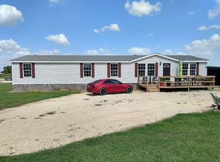 118 High Ridge Dr, Seguin, TX 78155