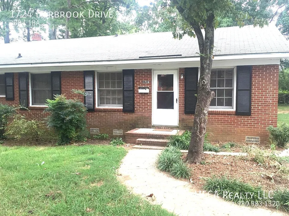 1724 Darbrook Dr