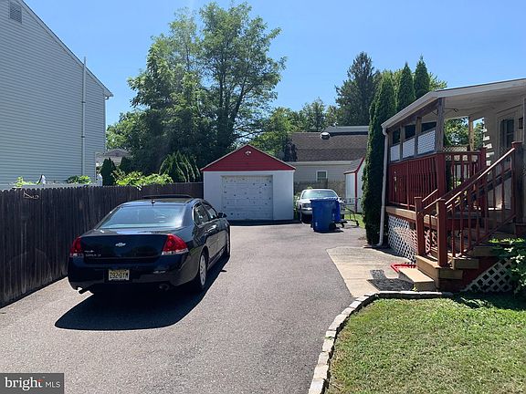 4th image of 11 Snyder Ave