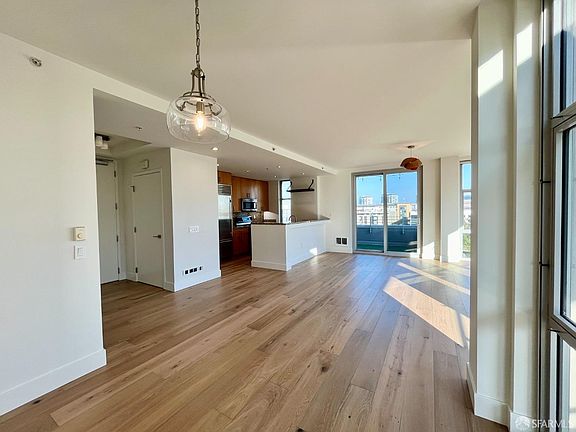 5th image of 235 Berry St APT 709