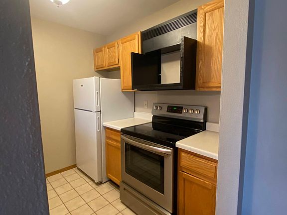 4th image of 2-5148 Zenith Pkwy #2