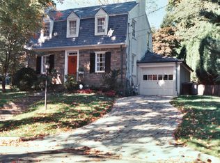 6700 Melville Pl, Chevy Chase, MD 20815
