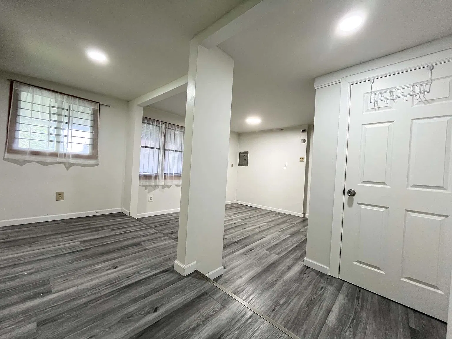 148 Robinson St — Photo 4