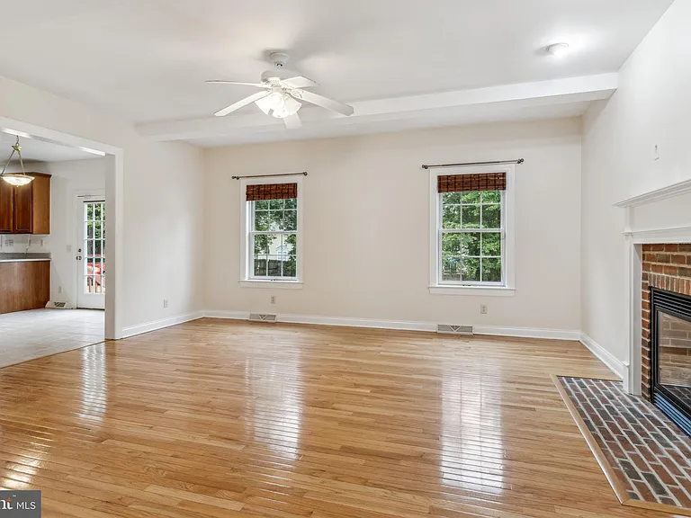 9818 Lyons Mill Rd — Photo 19