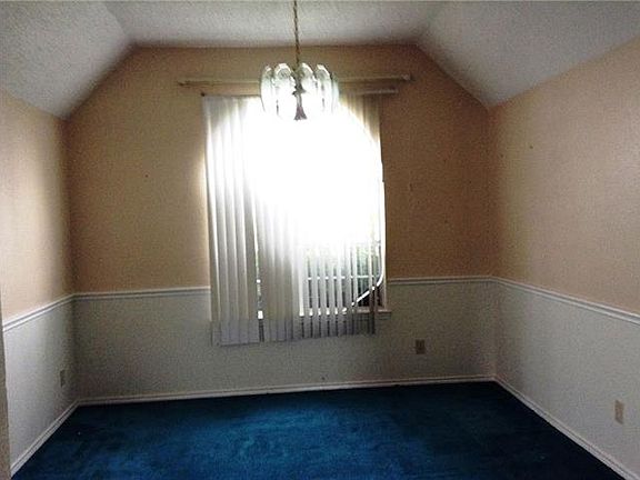 4th image of 6814 Cliffwood Dr