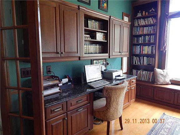 4th image of 8726 Lakeshore Dr