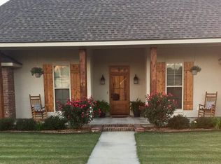 157 Lake Cove Rd, Rayne, LA 70578