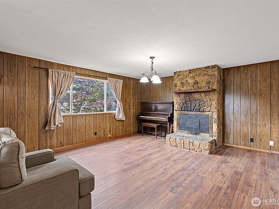 2nd image of 1428 N 2nd Avenue