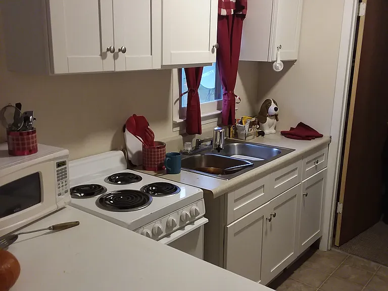 31 Mothergoose Ln #9 — Photo 1