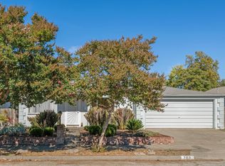 709 W 8th St, Santa Rosa, CA 95401