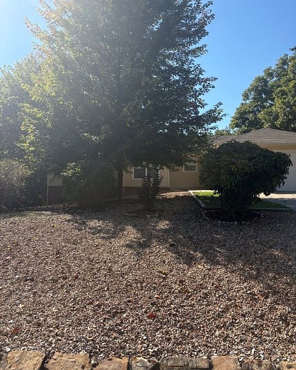 1st image of 24 Burnham Dr