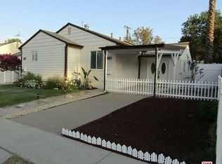 17944 Collins St, Encino, CA 91316