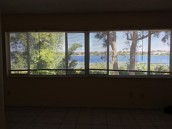 4th image of 135 McKay Dr APT B