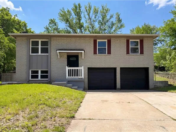 16517 E 35th St, Independence, MO 64055
