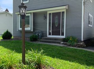 107 Wadsworth Rd #2, North Syracuse, NY 13212