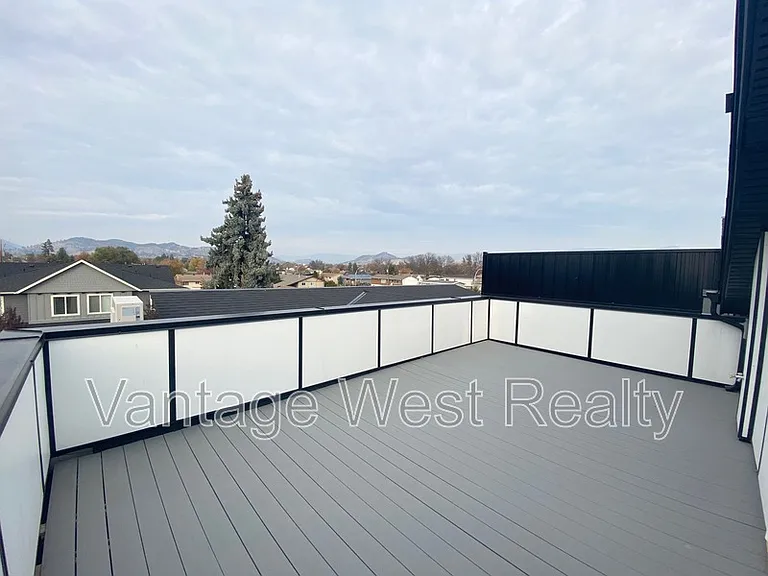 867 Morrison Ave #1 — Photo 32