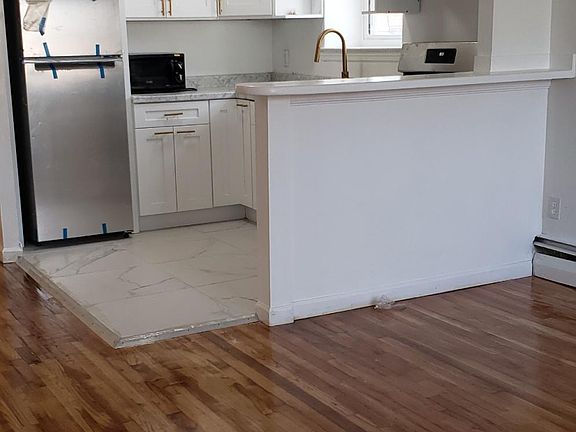 5th image of 1460 E 94th St Floor 2