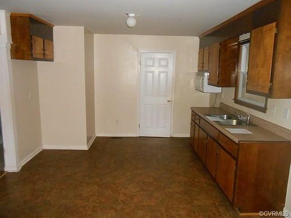 2nd image of 4199 Hermitage Ct