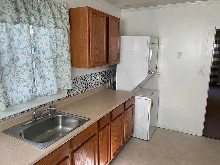 2405 Van Buren St — Photo 4