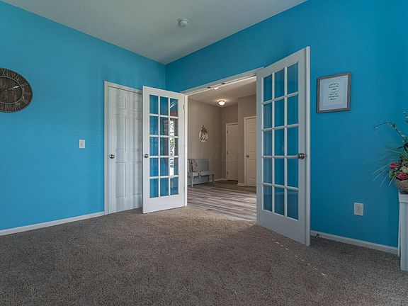 4th image of 120 Ellington Blvd