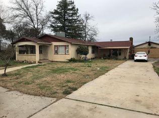 15806 Vinewood Ave, Livingston, CA 95334