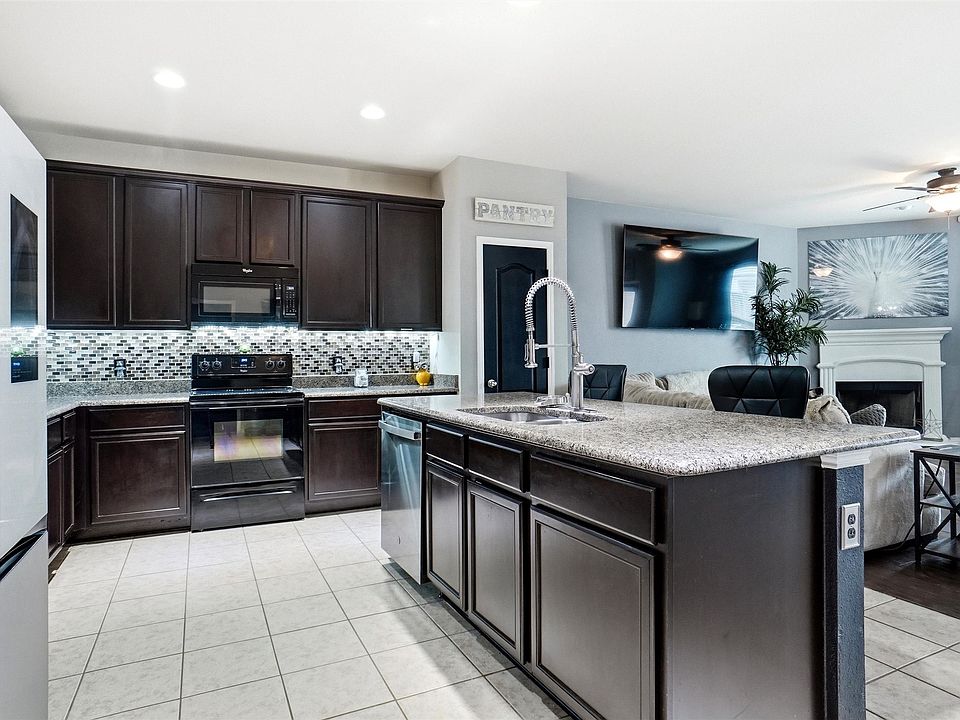 1st image of 1625 Kawati Way